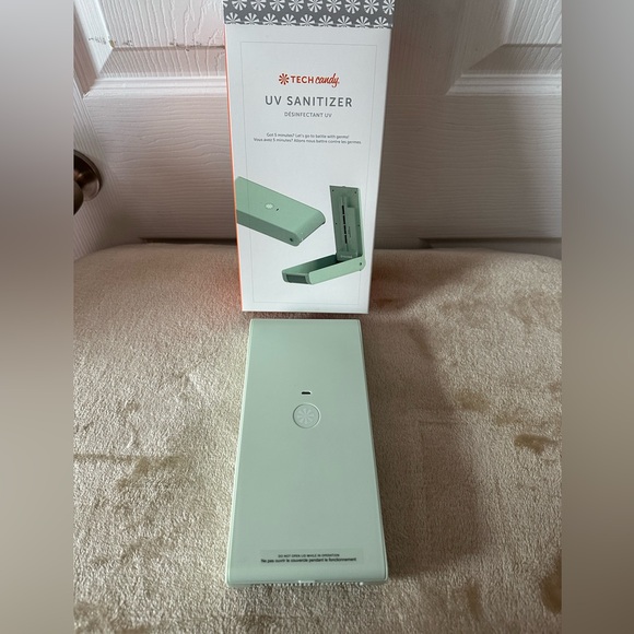 Tech Candy UV Sanitizer New in Box in Light Mint - Picture 4 of 7